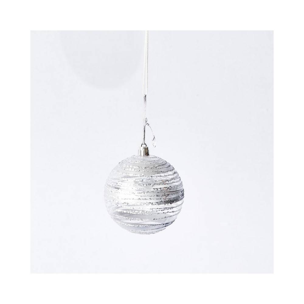 Boule de noël en plastic transparent et argent Boule de noël en plastic transparent et argent