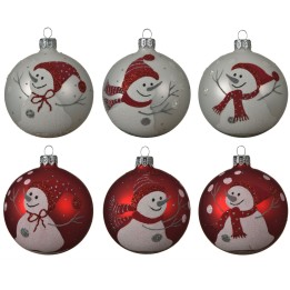Boules de Noël blanches et rouges, ornées de bonhommes de neige joyeux et de flocons.