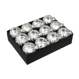 Douze boules de Noël argentées, brillantes, dans une boîte noire élégante.