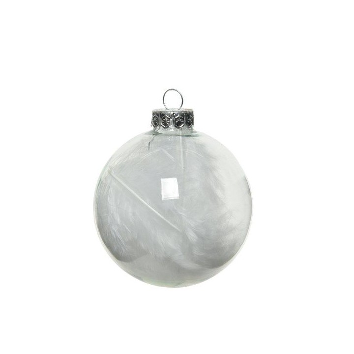Boule de Noël transparente ornée de plumes blanches délicates.