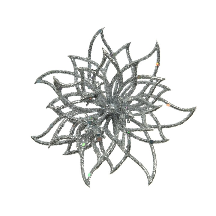 Flocon de neige scintillant en argent, aux formes délicates et entrelacées.