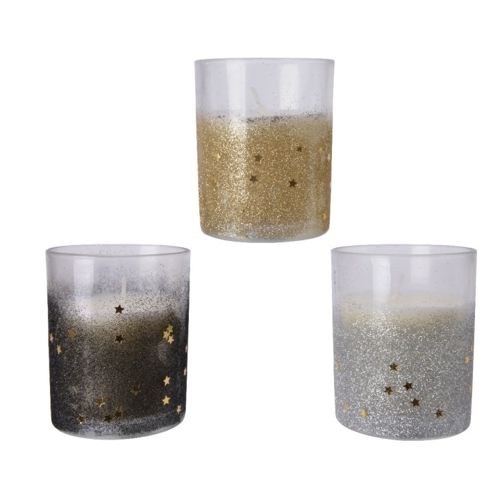 Drie glazen kaarsenhouders met glitters en sterren in zwart, goud en zilver.