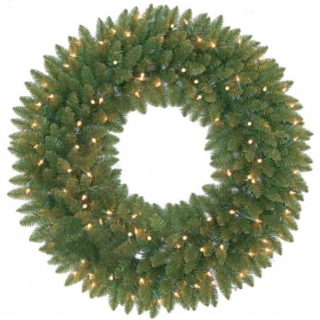 Couronne de Noël en branches vertes, ornée de lumières blanches scintillantes.