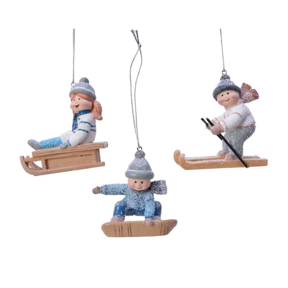 3 figurines: ski, snowboard et traîneau