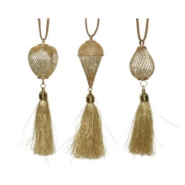 Élégants pendentifs dorés avec franges, alliant finesse et sophistication.