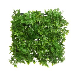 Een weelderige wanddecoratie met diverse groene bladeren en planten, in een vierkante indeling.
