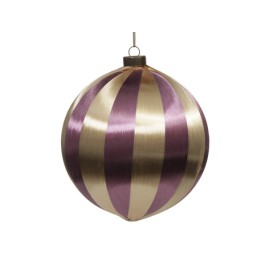 Gouden en paarse gestreepte kerstbal met een glanzende afwerking, hangend aan een dunne draad.