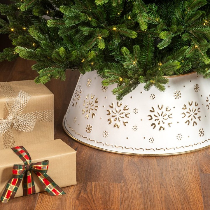 Iron Christmas tree collar